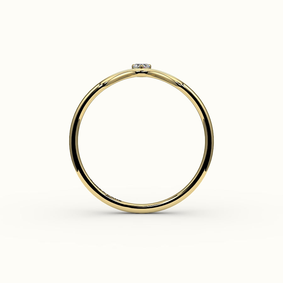 Heart Cut V Diamond Curved Band