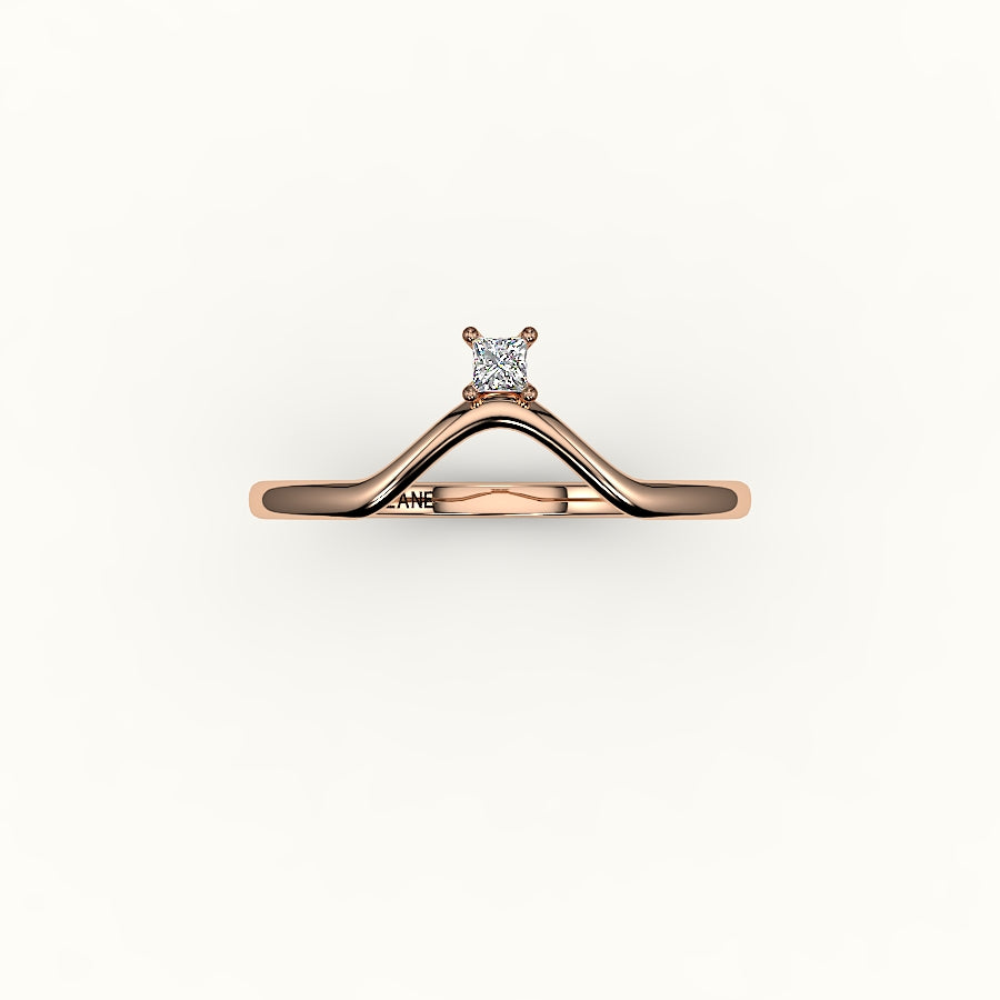 Princess Cut V Diamond Curved Band