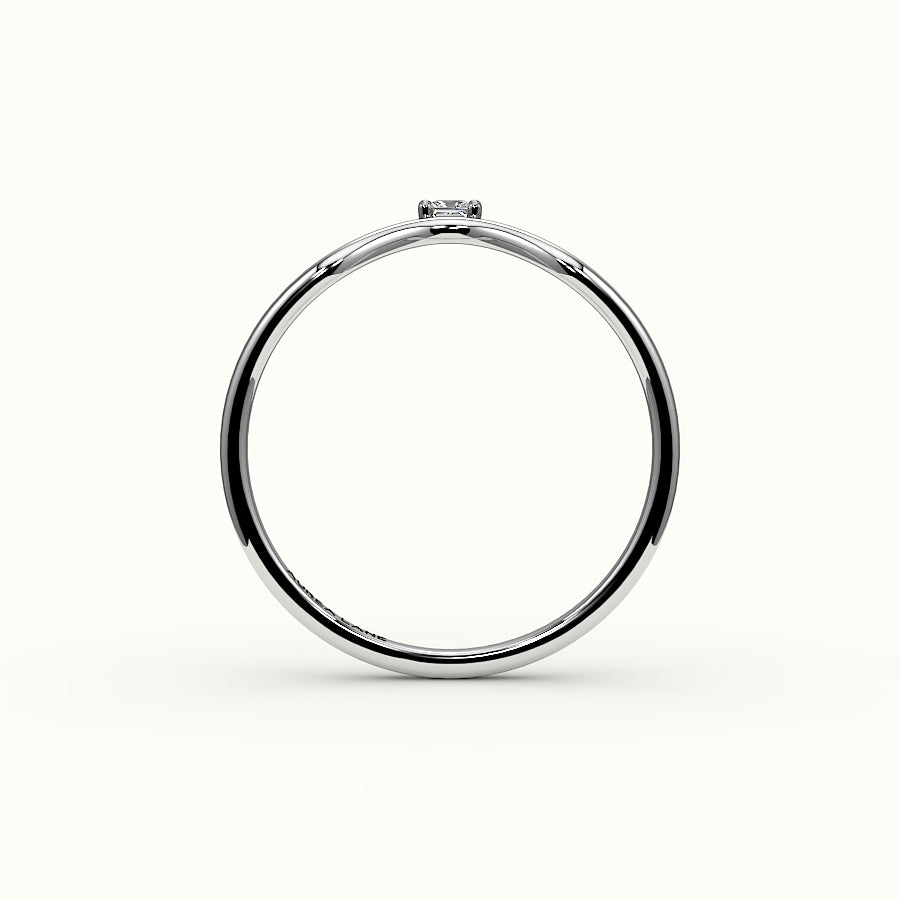 Princess Cut V Diamond Curved Band