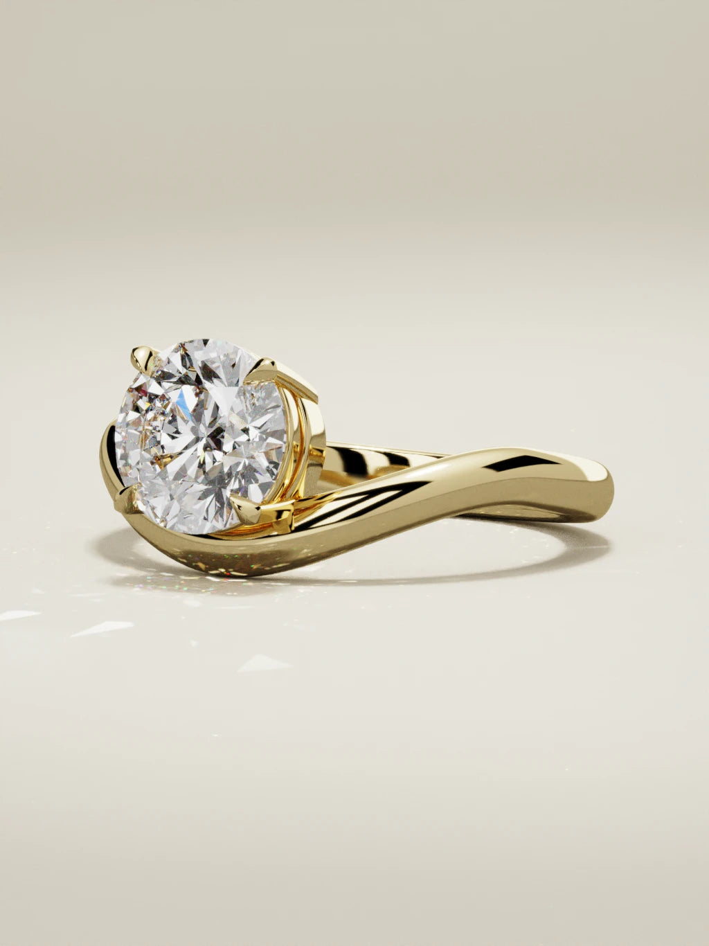 The Arco, solitario con diamante redondo de laboratorio en oro amarillo 14K, vista de tres cuartos