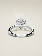 The Azahar, solitario con diamante redondo de laboratorio en oro blanco 14K, vista trasera