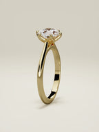 The Azahar, solitario con diamante redondo de laboratorio en oro amarillo 14K, de pie, vista frontal
