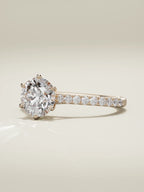The Blonda, solitario con diamante redondo de laboratorio en oro rosa 14K, vista de tres cuartos