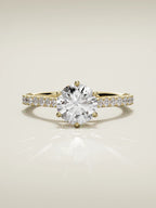 The Blonda, solitario con diamante redondo de laboratorio en oro amarillo 14K, vista frontal
