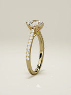 The Blonda, solitario con diamante redondo de laboratorio en oro amarillo 14K, de pie, vista frontal