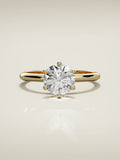 The Dalia, solitario con diamante redondo de laboratorio en oro amarillo 14K, vista frontal