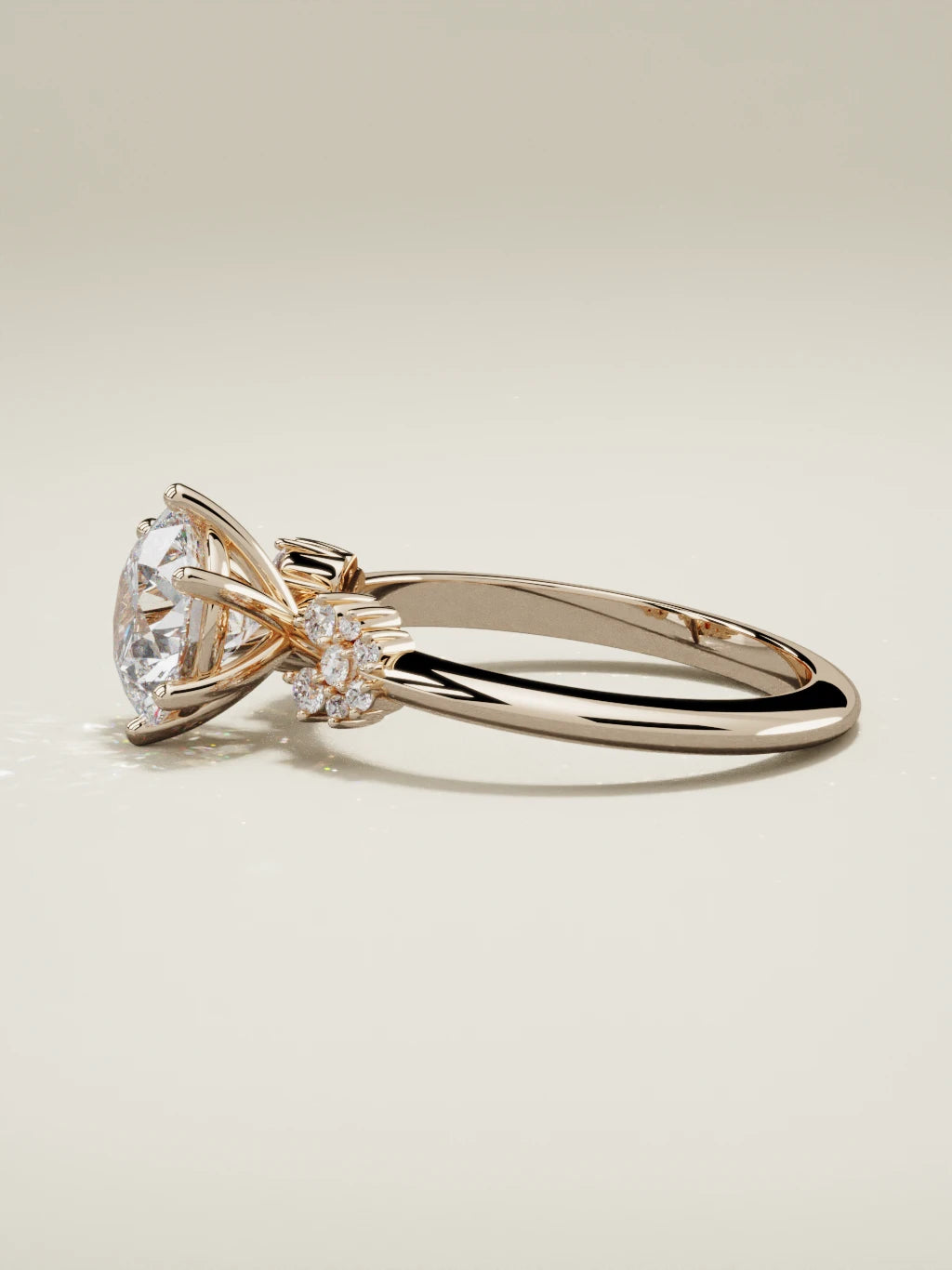 The Flora, solitario con diamante redondo de laboratorio en oro rosa 14K, vista lateral