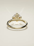 The Jazmin, solitario con diamante redondo de laboratorio en oro amarillo 14K, vista trasera