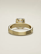 The Lira, solitario con diamante redondo de laboratorio en oro amarillo 14K, vista trasera