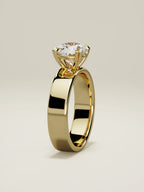 The Nova, solitario con diamante redondo de laboratorio en oro amarillo 14K, de pie, vista frontal