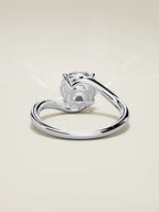 The Ola, solitario con diamante redondo de laboratorio en oro blanco 14K, vista trasera