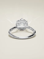 The Orbe, solitario con diamante redondo de laboratorio en oro blanco 14K, vista trasera