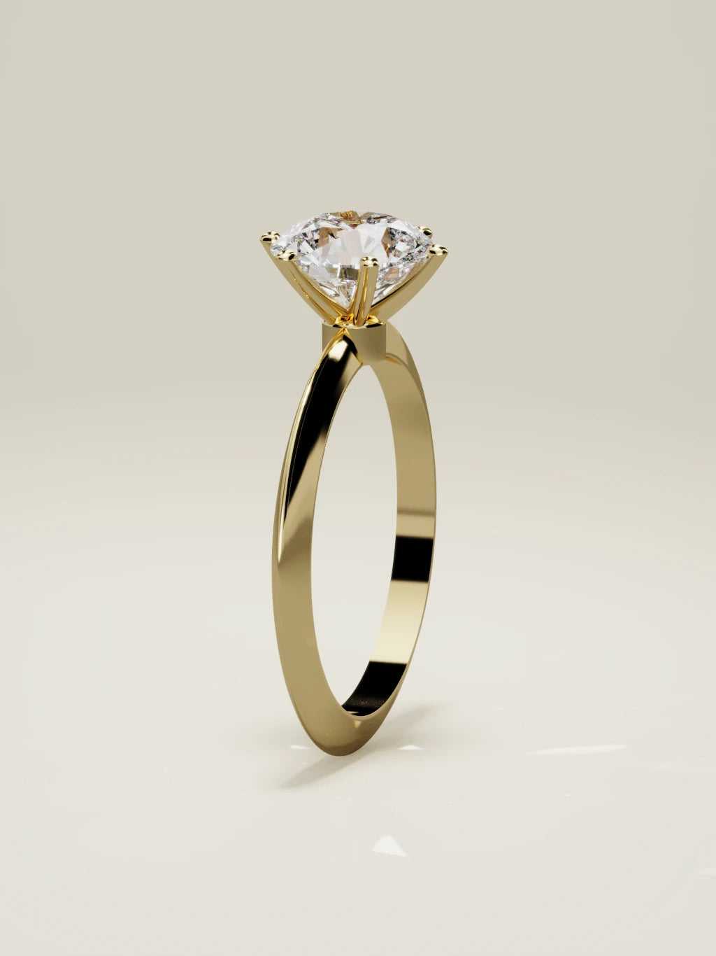The Prisma, solitario con diamante redondo de laboratorio en oro amarillo 14K, de pie, vista frontal