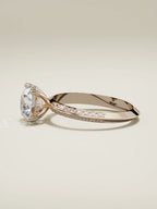 The Vera, solitario con diamante redondo de laboratorio en oro rosa 14K, vista lateral
