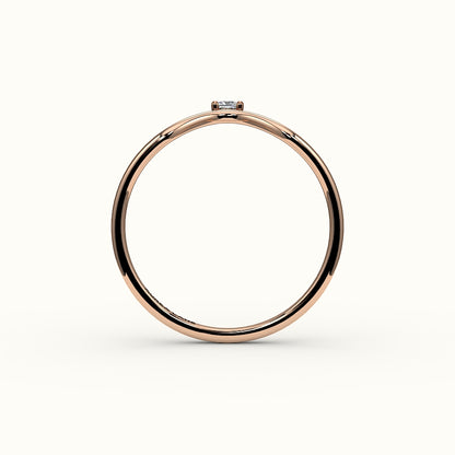 Princess Cut V Diamond Curved Band