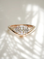 The Arco | East West Oval Solitaire