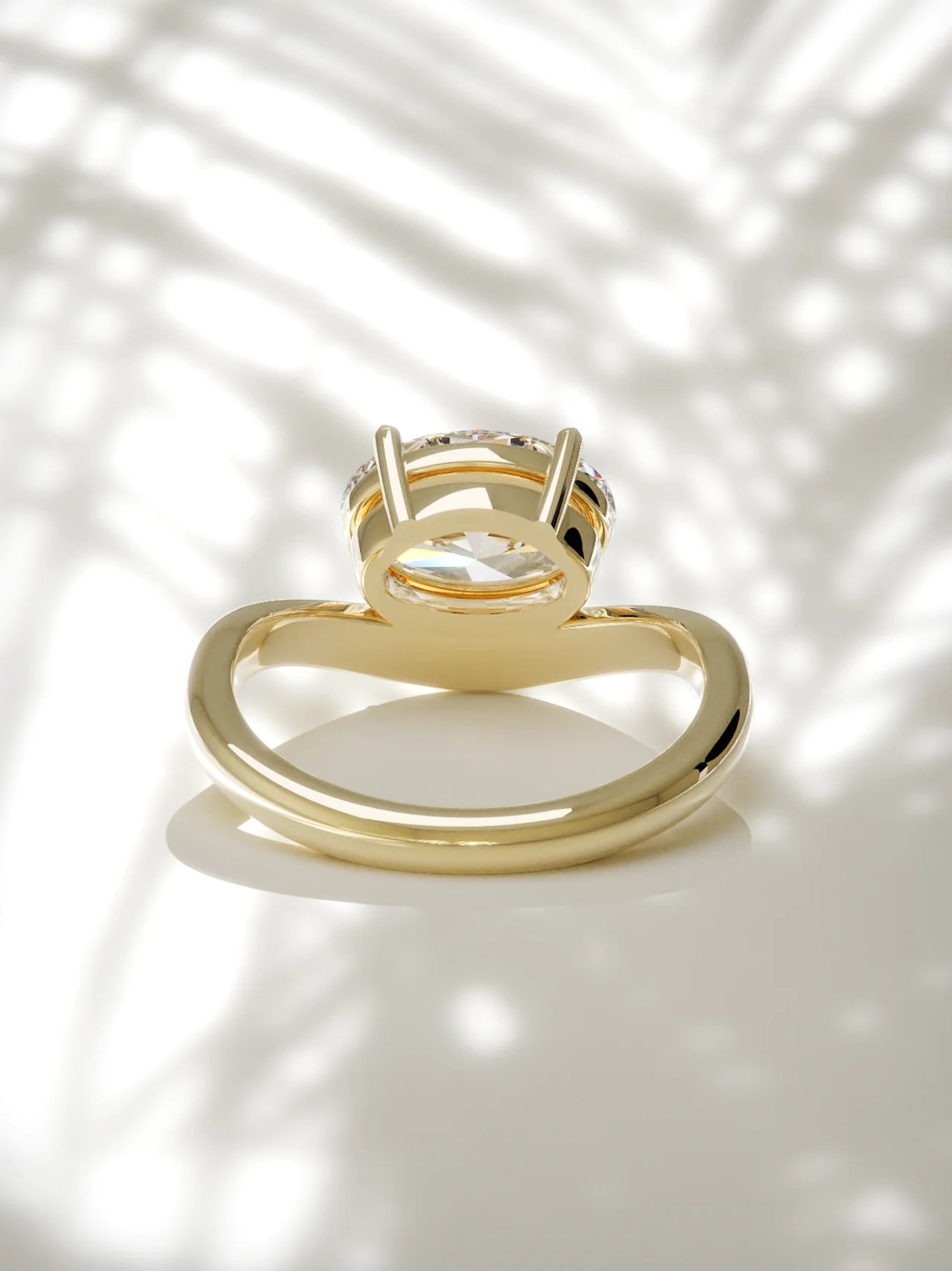 The Arco | East West Oval Solitaire