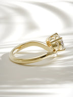 The Arco | East West Oval Solitaire