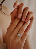 The Arco | East West Oval Solitaire