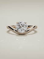 The Arco round lab-grown diamond solitaire in 14K rose gold, 360 turntable video